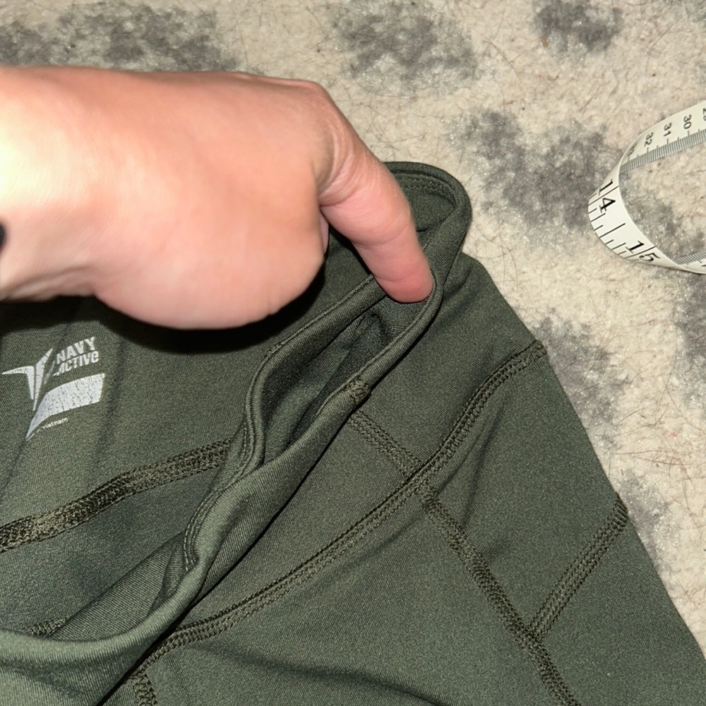 Workout Capris - Picture 5 of 6
